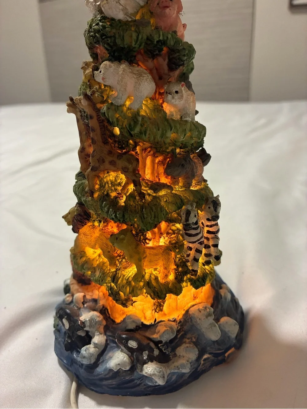 Hand-Painted Animal Nativity Tree Light - Multicolor Noah’s Ark Light up Decor